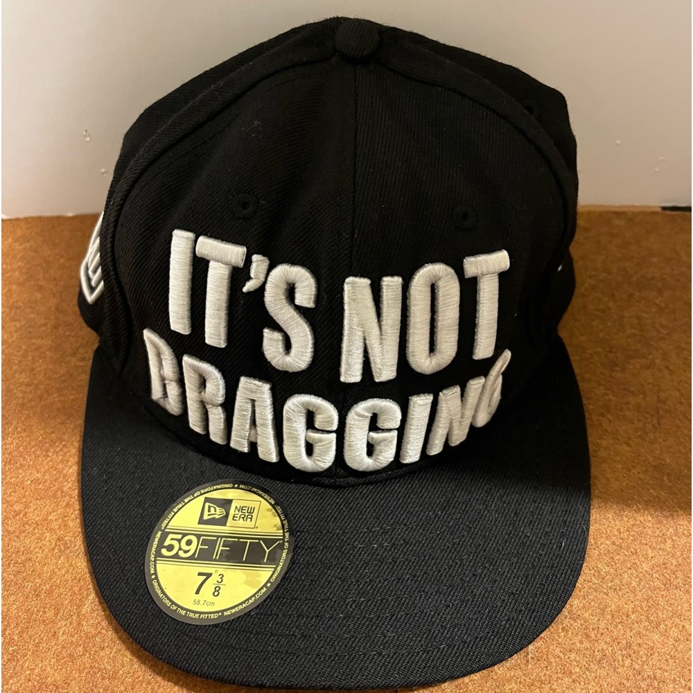 🥊🥊Mohammed Ali New Era 59Fifty it’s not bragging hat size 7 3/8